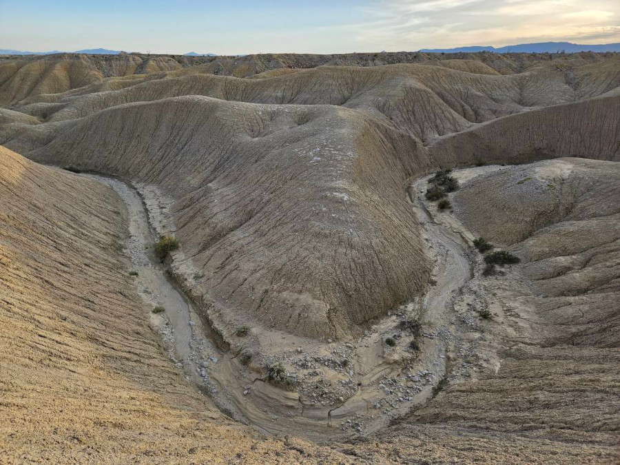 Bend in Arroyo in Badlands near Painted Gorge